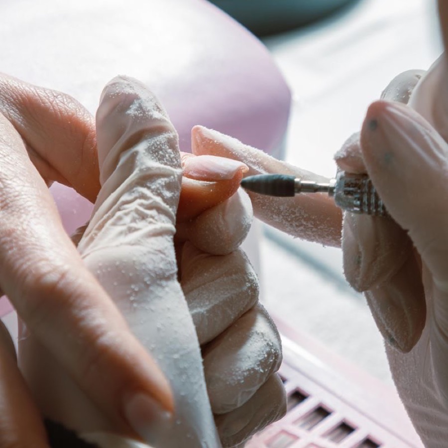 Opvullen bij SCV Nagelstudio, Wateringen.