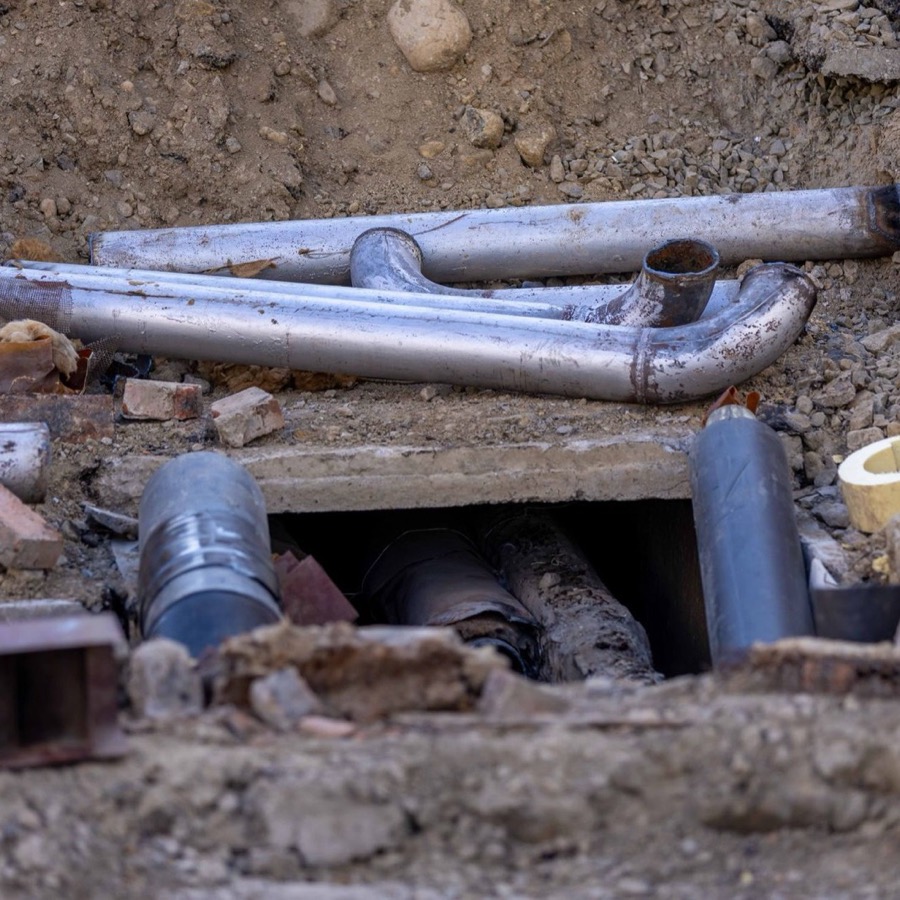 Drainage & folie bij M. van der Toorn Handelsonderneming, Wateringen.